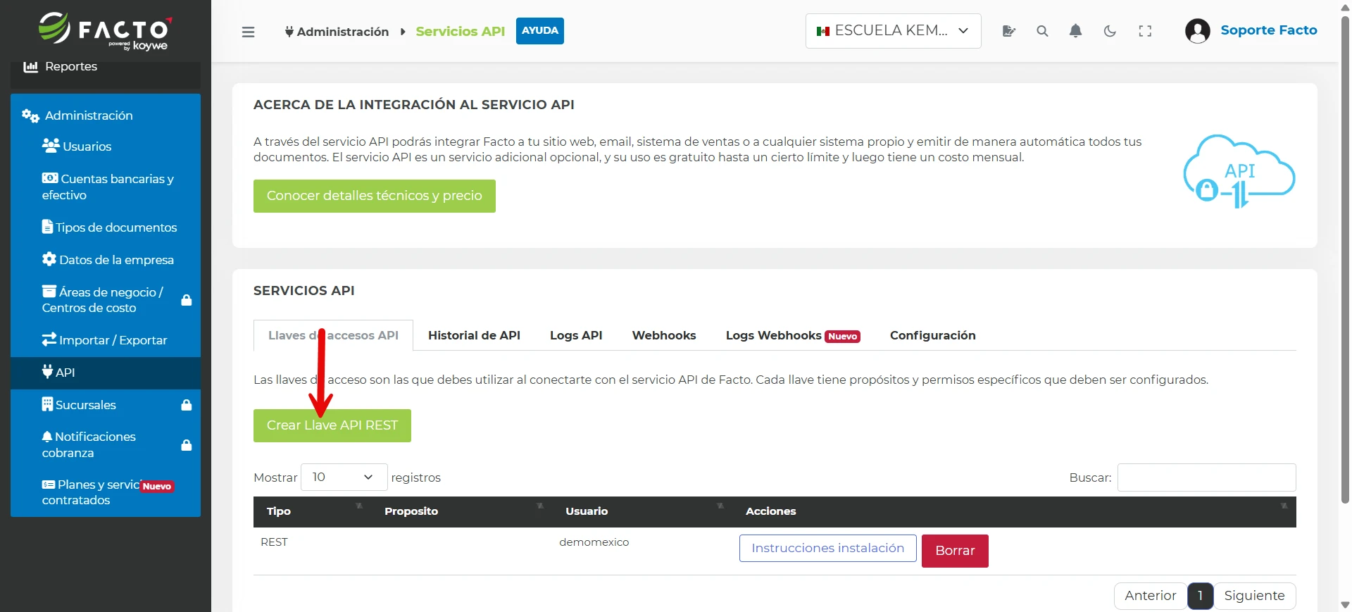 Pantalla de Llaves de accesos API con una flecha señalando el botón Crear Llave API REST